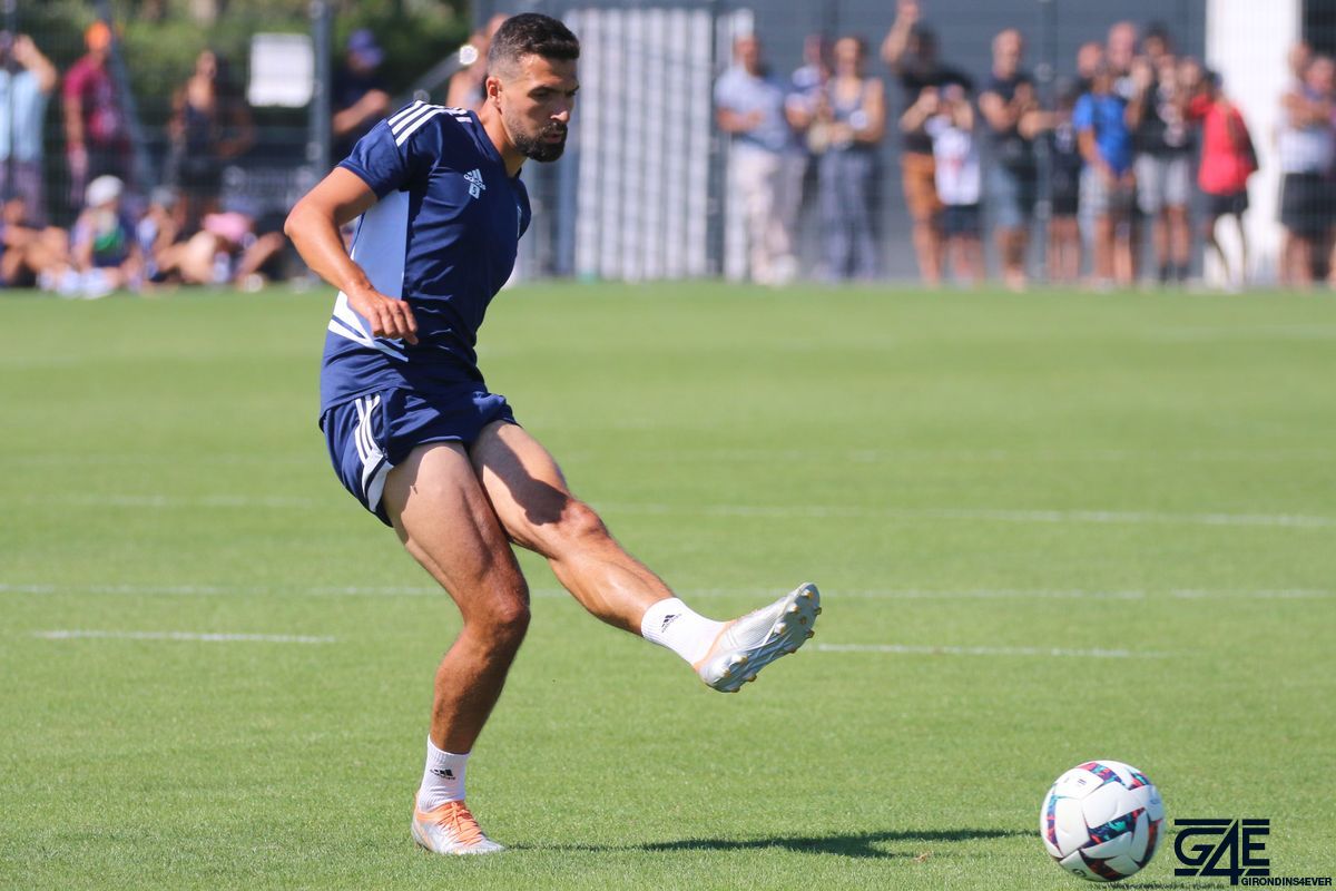 Girondins Ever Yon Ecenarro Par Contre Les Nouvelles Recrues L